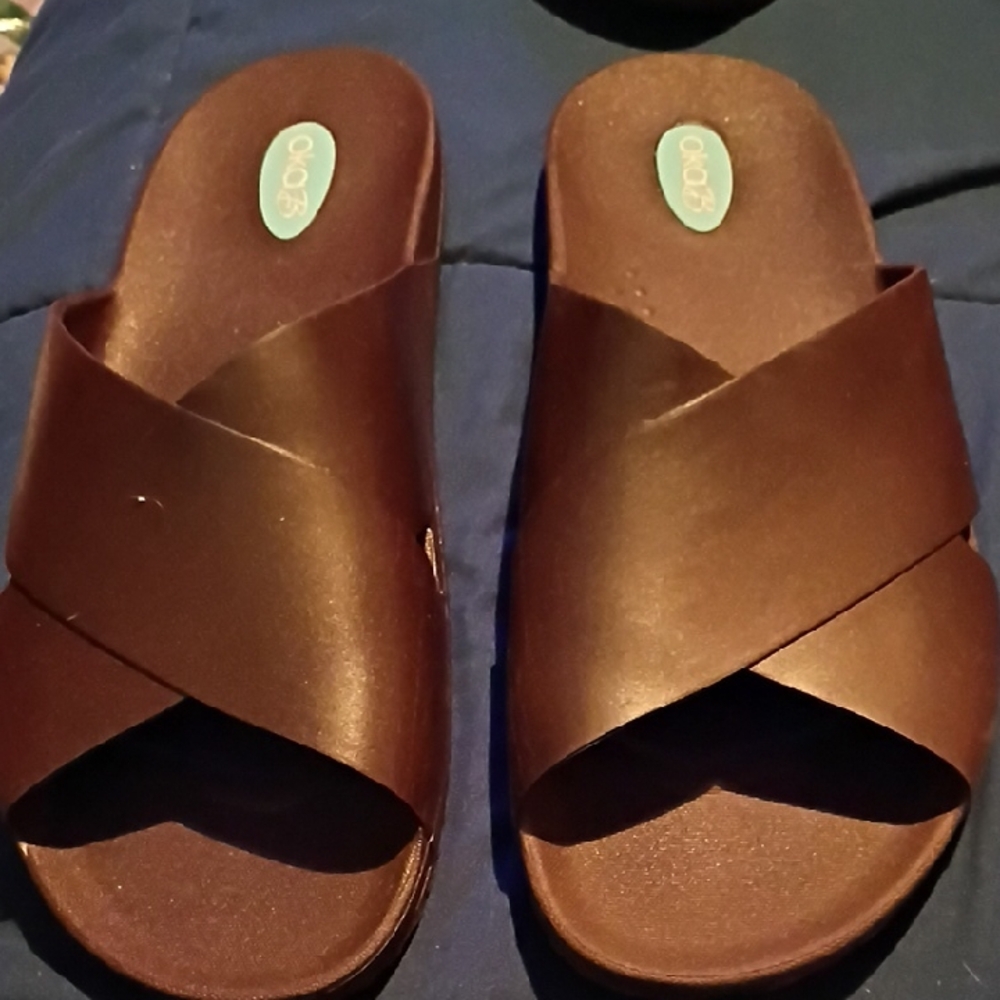 !!. Mens XXL Brown Sandals